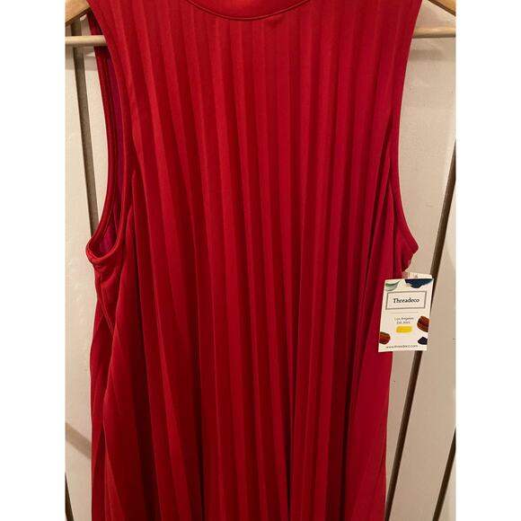 Red Dress Plenty by Tracy Reese - Picture 4 of 8